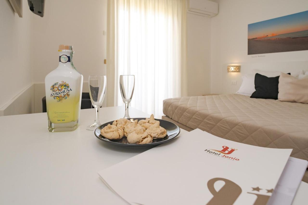 Hotel Jonio Lido di Noto Bagian luar foto