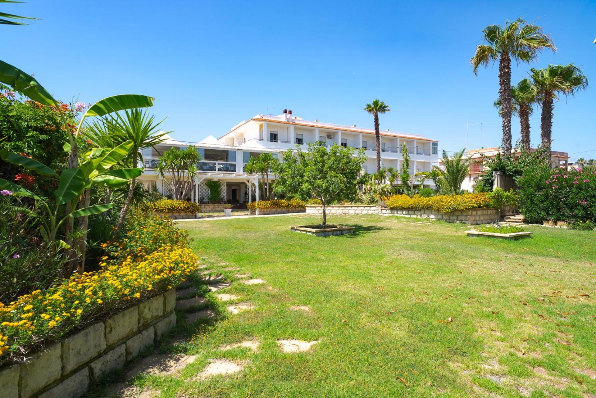 Hotel Jonio Lido di Noto Bagian luar foto